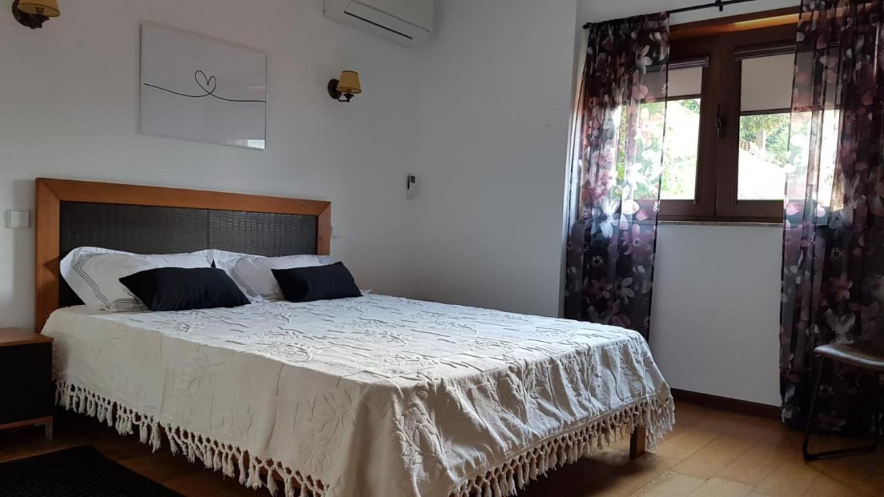 Sobreiro Apartamentos Rio Caldo Ngoại thất bức ảnh