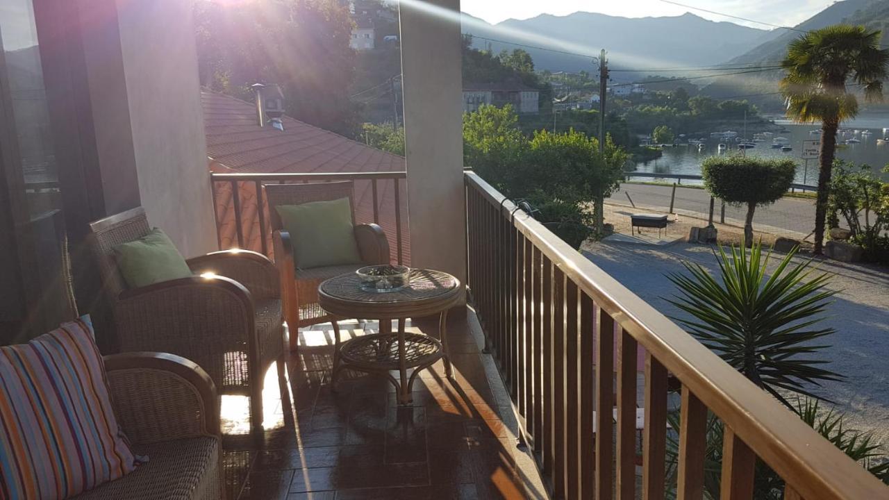 Sobreiro Apartamentos Rio Caldo Ngoại thất bức ảnh
